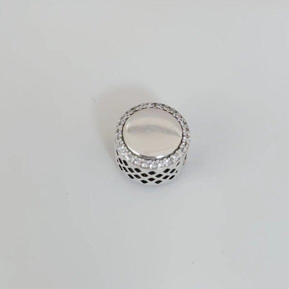 Pandora Rock the Dots Minnie Charm Minnie Mouse Charm Rock the Dots Charm Bead - Picture 6 of 6